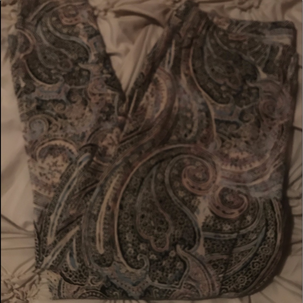 Cute paisley leggings